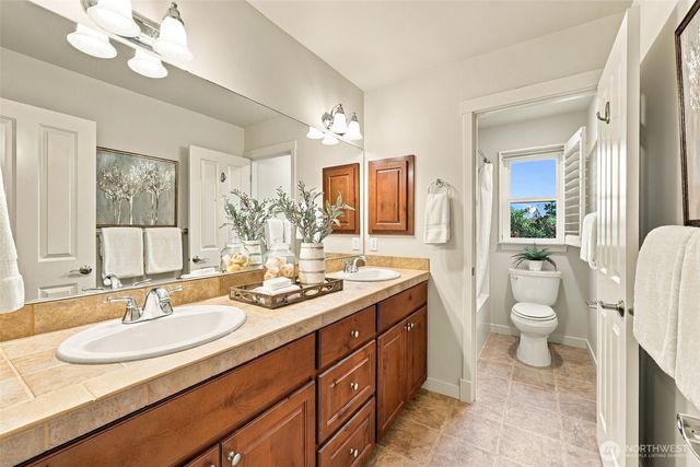 23431 NE 10th Place, Sammamish, WA 98074
