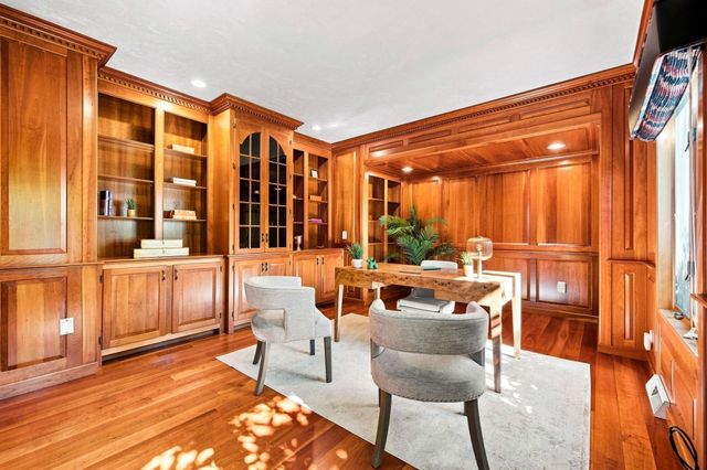 4 Webster Cir, Sudbury, MA 01776