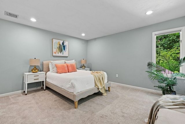 4 Webster Cir, Sudbury, MA 01776