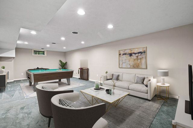 4 Webster Cir, Sudbury, MA 01776