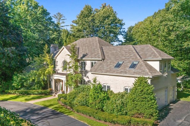4 Webster Cir, Sudbury, MA 01776