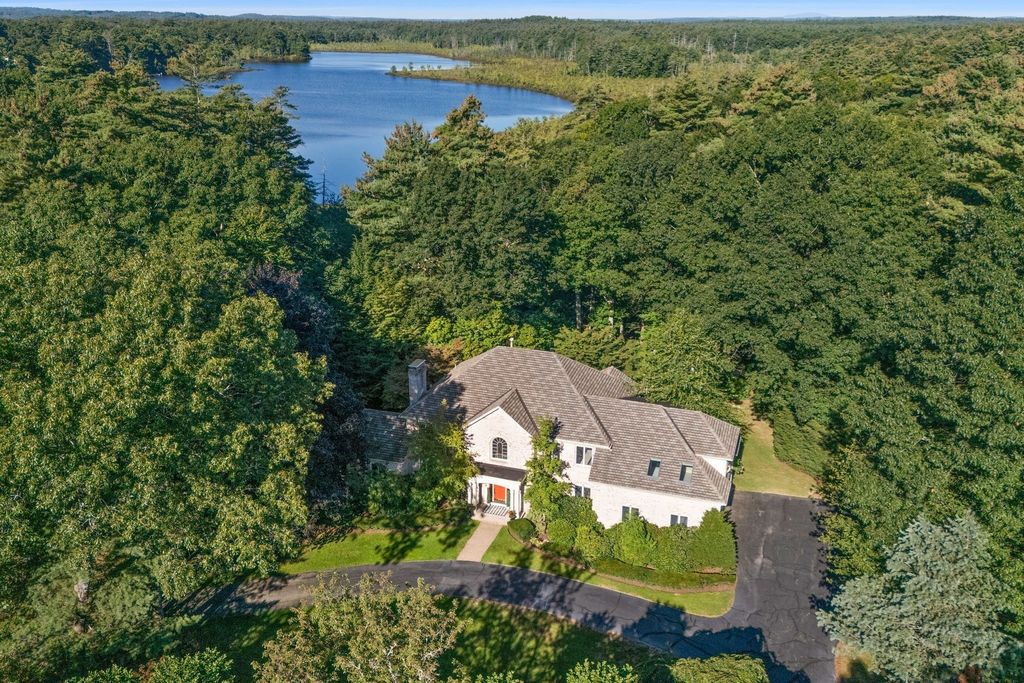 4 Webster Cir, Sudbury, MA 01776