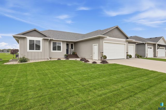 335 S James Ave Avenue, Tea, SD 57064
