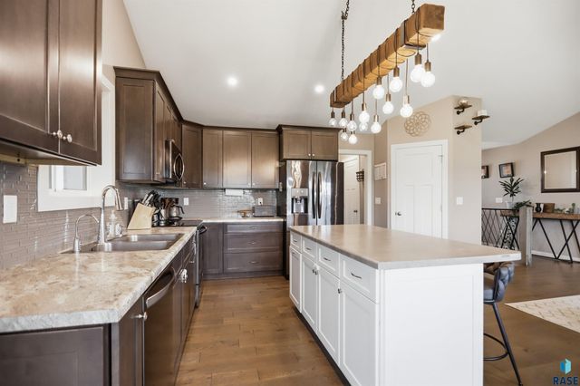 335 S James Ave Avenue, Tea, SD 57064
