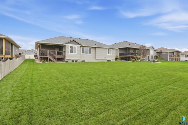 335 S James Ave Avenue, Tea, SD 57064
