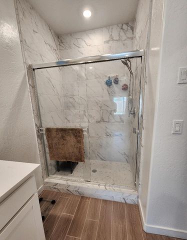 902 Atlantica Drive S, Madera, CA 93636