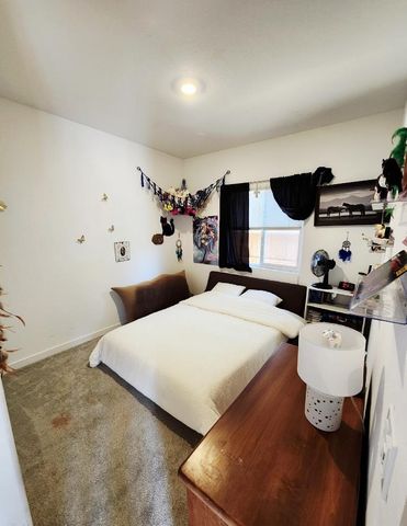 902 Atlantica Drive S, Madera, CA 93636