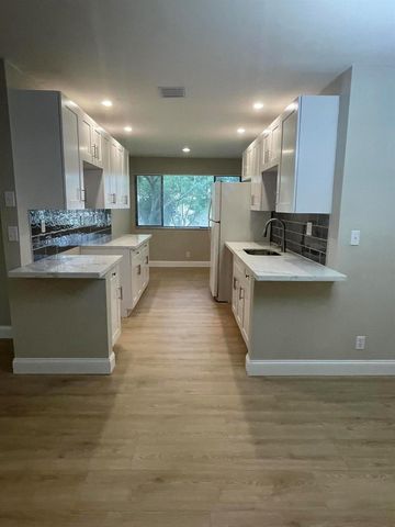 9537 SW 1st Court, Coral Springs, FL 33071