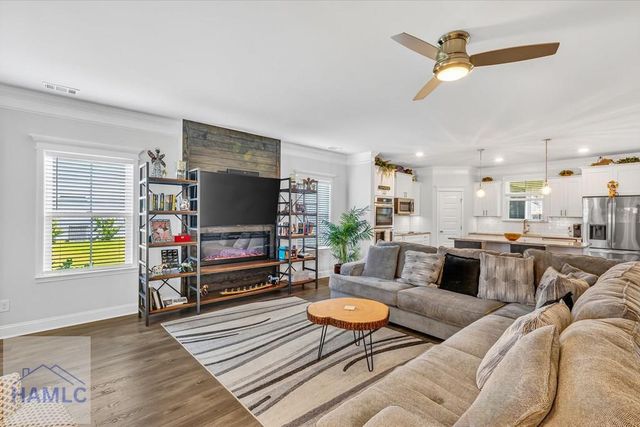 165 Foxtail Drive, Richmond Hill, GA 31324