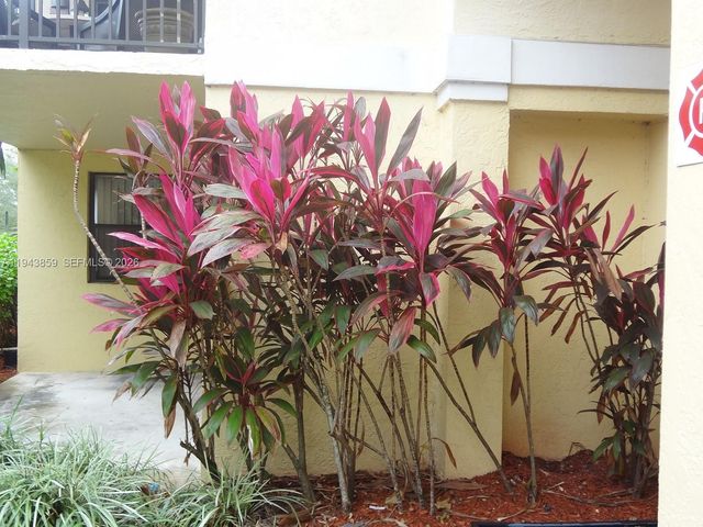 10125 W Sunrise Blvd 104, Plantation, FL 33322