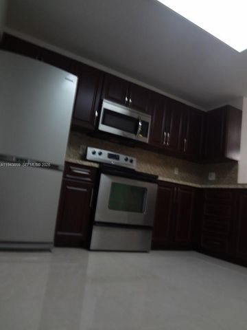 10125 W Sunrise Blvd 104, Plantation, FL 33322