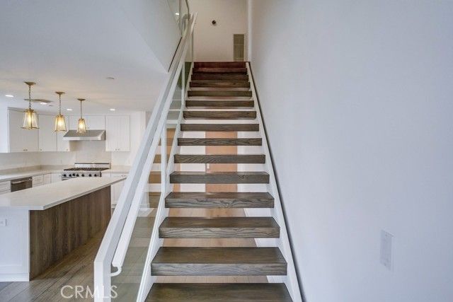 35 Raymond 404, Pasadena, CA 91103