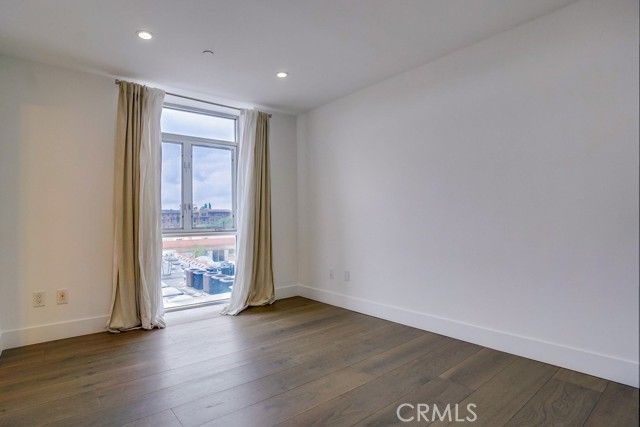 35 Raymond 404, Pasadena, CA 91103