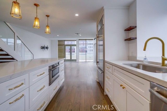 35 Raymond 404, Pasadena, CA 91103