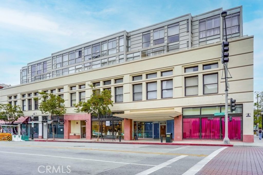 35 Raymond 404, Pasadena, CA 91103