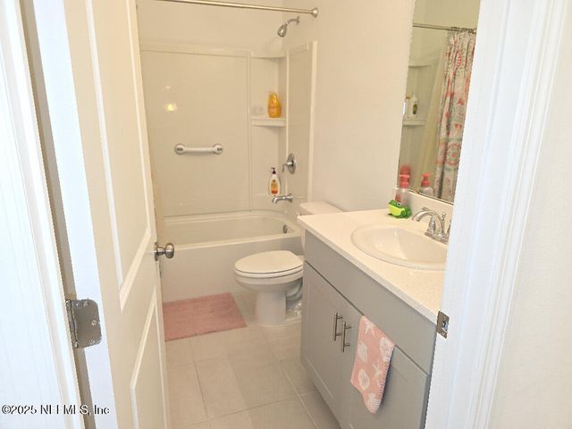 330 ANTHONY Drive, Jacksonville, FL 32218