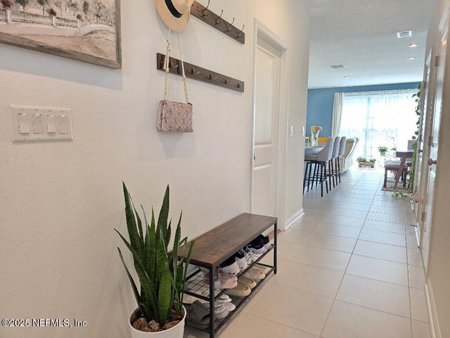 330 ANTHONY Drive, Jacksonville, FL 32218