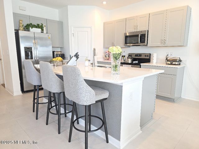 330 ANTHONY Drive, Jacksonville, FL 32218