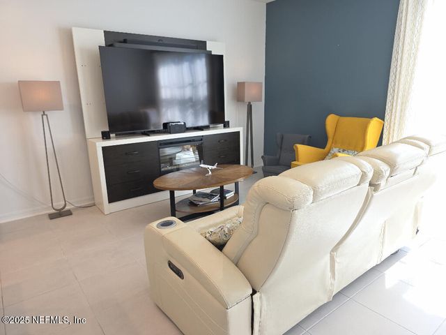 330 ANTHONY Drive, Jacksonville, FL 32218