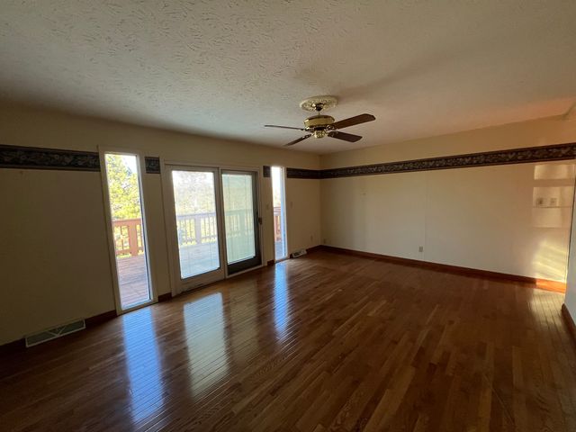 1991 S Lakeshore Drive, Goreville, IL 62939