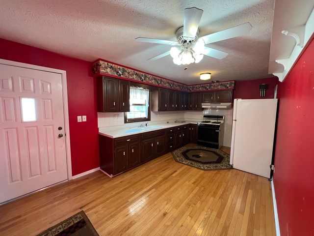 1991 S Lakeshore Drive, Goreville, IL 62939