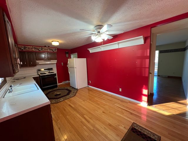 1991 S Lakeshore Drive, Goreville, IL 62939