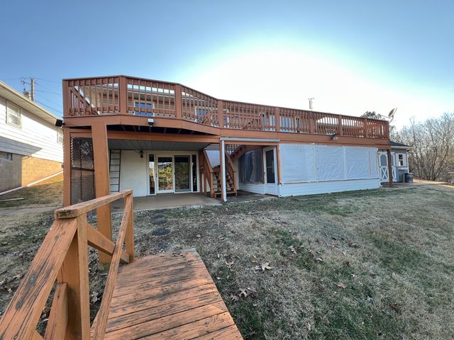 1991 S Lakeshore Drive, Goreville, IL 62939