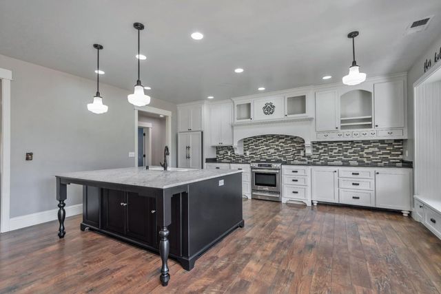 1988 Cold Springs Rd, Placerville, CA 95667