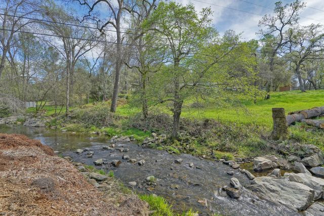 1988 Cold Springs Rd, Placerville, CA 95667