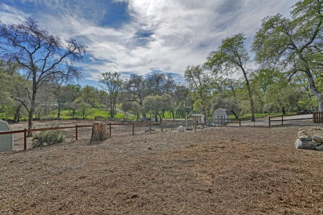 1988 Cold Springs Rd, Placerville, CA 95667
