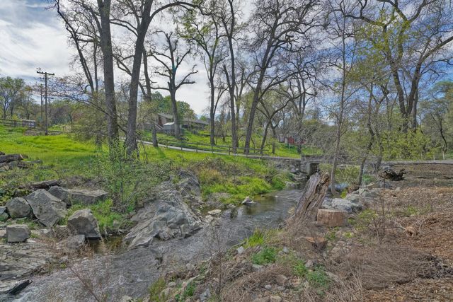 1988 Cold Springs Rd, Placerville, CA 95667