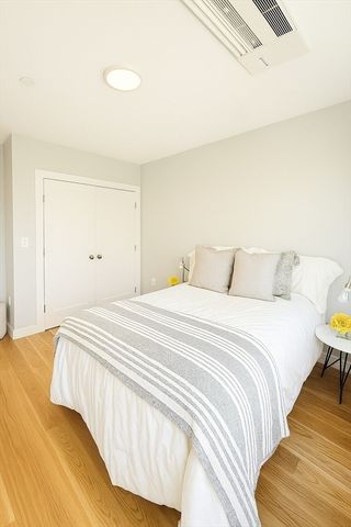 98 Prescott St 2b, Boston, MA 02128