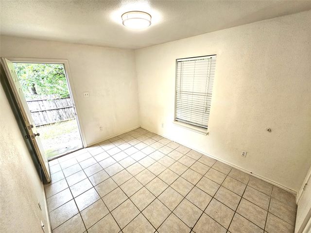 2839 Ave J, Fort Worth, TX 76105