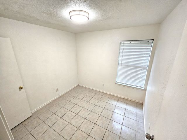 2839 Ave J, Fort Worth, TX 76105