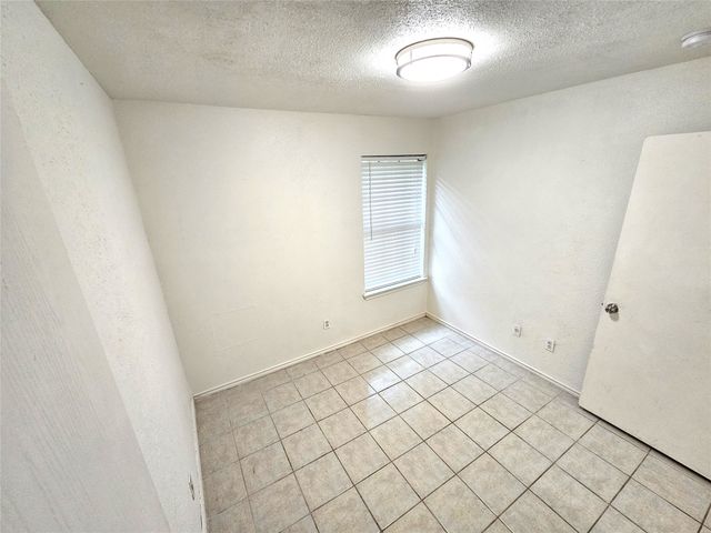 2839 Ave J, Fort Worth, TX 76105