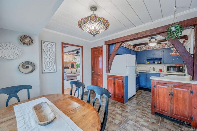 523 E Fulton Street, Long Beach, NY 11561