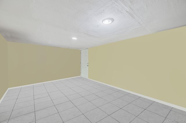 523 E Fulton Street, Long Beach, NY 11561