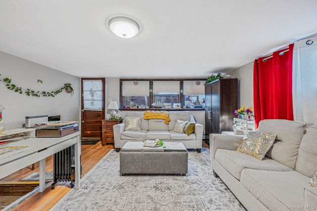 523 E Fulton Street, Long Beach, NY 11561