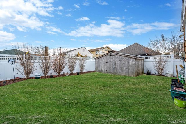 523 E Fulton Street, Long Beach, NY 11561