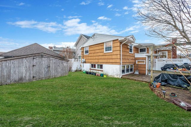 523 E Fulton Street, Long Beach, NY 11561