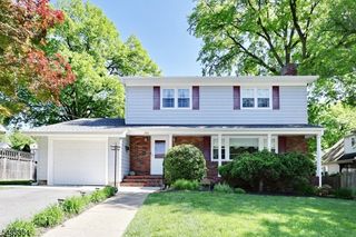 200 Watchung Dr, Hawthorne Boro, NJ 07506