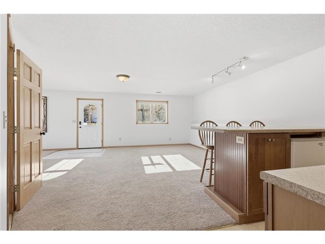 602 Summerfield Circle, Hudson, WI 54016