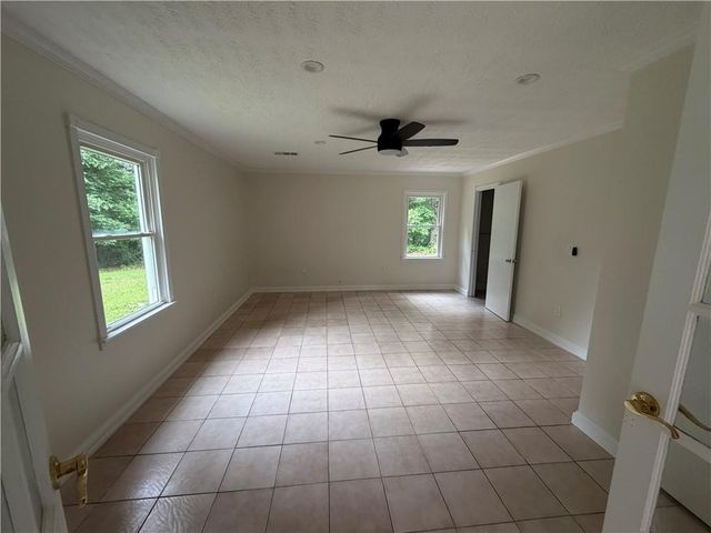 1526 Lost Mountain Road, Powder Springs, GA 30127