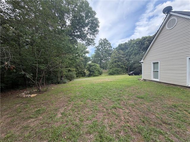 1526 Lost Mountain Road, Powder Springs, GA 30127