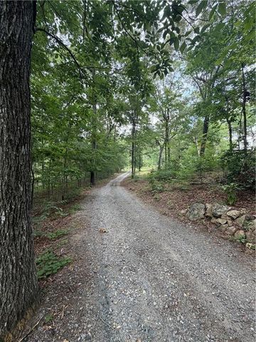1526 Lost Mountain Road, Powder Springs, GA 30127