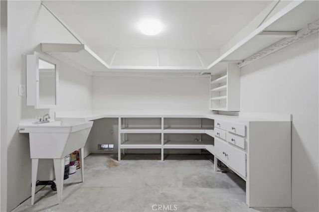 2744 E 20th Street, Signal Hill, CA 90755