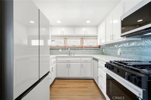2744 E 20th Street, Signal Hill, CA 90755