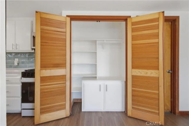2744 E 20th Street, Signal Hill, CA 90755