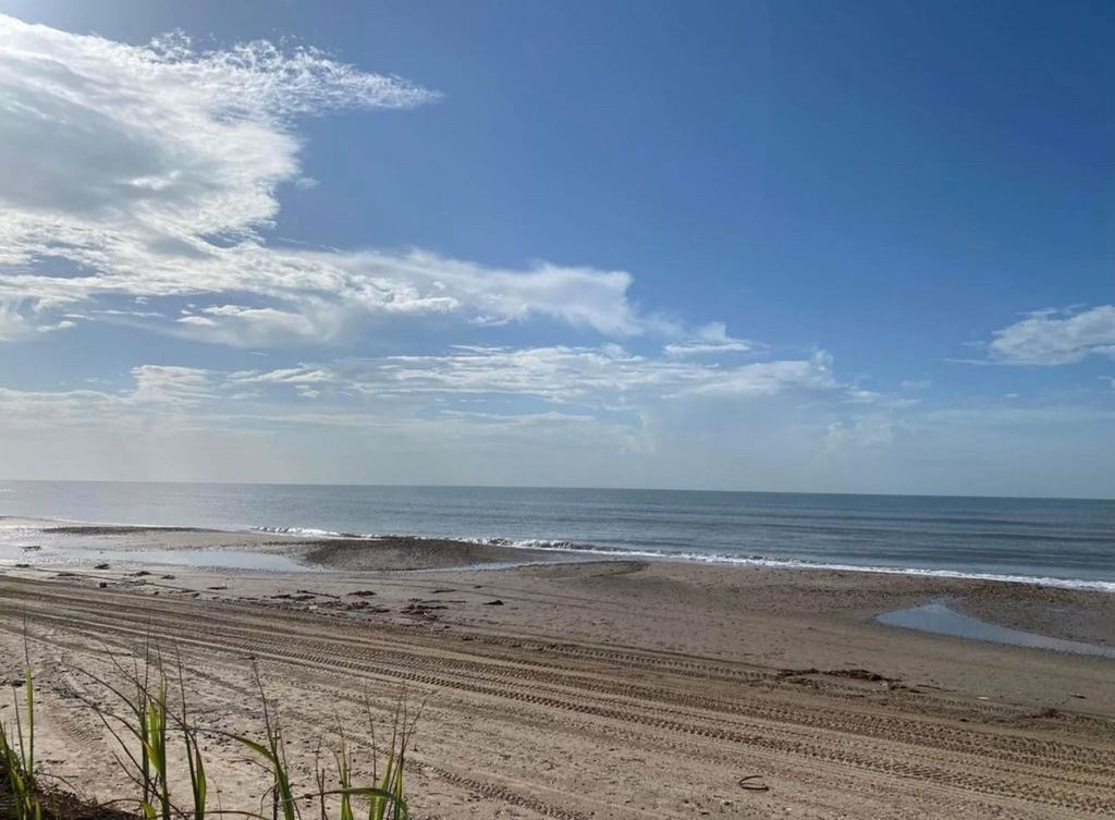 2744 Highway 87, Gilchrist, TX 77617