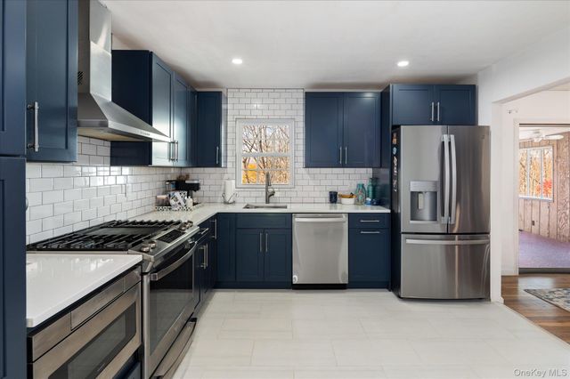 40 Saint Michaels Terrace, Carmel, NY 10512